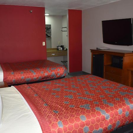 The Heritage Inn, Inc Huntingdon 外观 照片